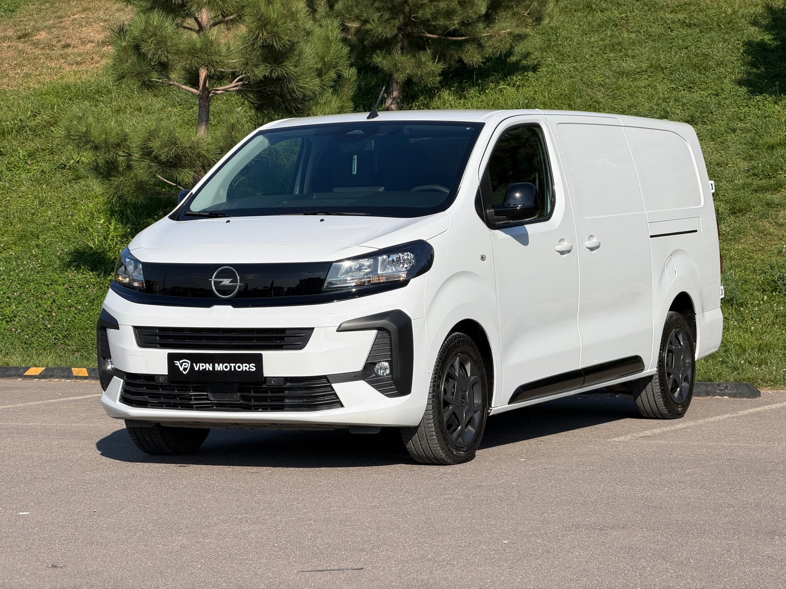Opel Vivaro 1.5 Td Cargo Ultimate Xl — fotoğraf 3