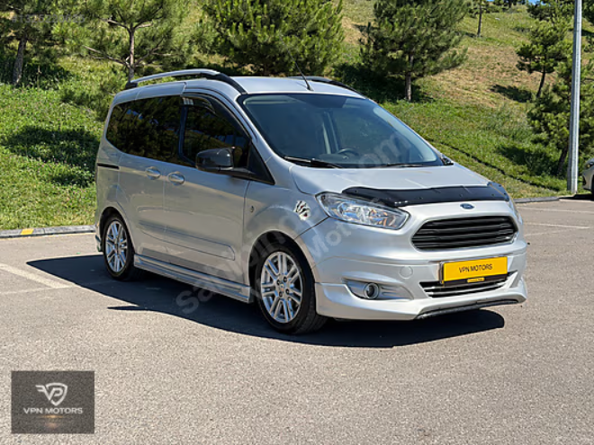 Ford Tourneo Courier 1.6 TDCi Titanium Plus