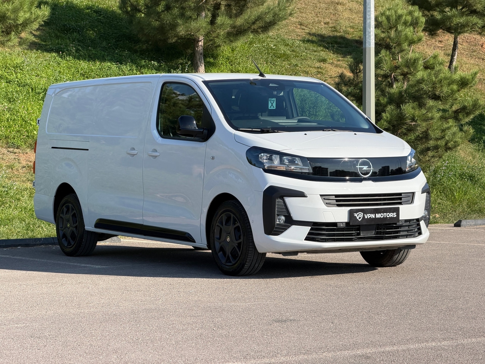 Opel Vivaro 1.5 Td Cargo Ultimate Xl