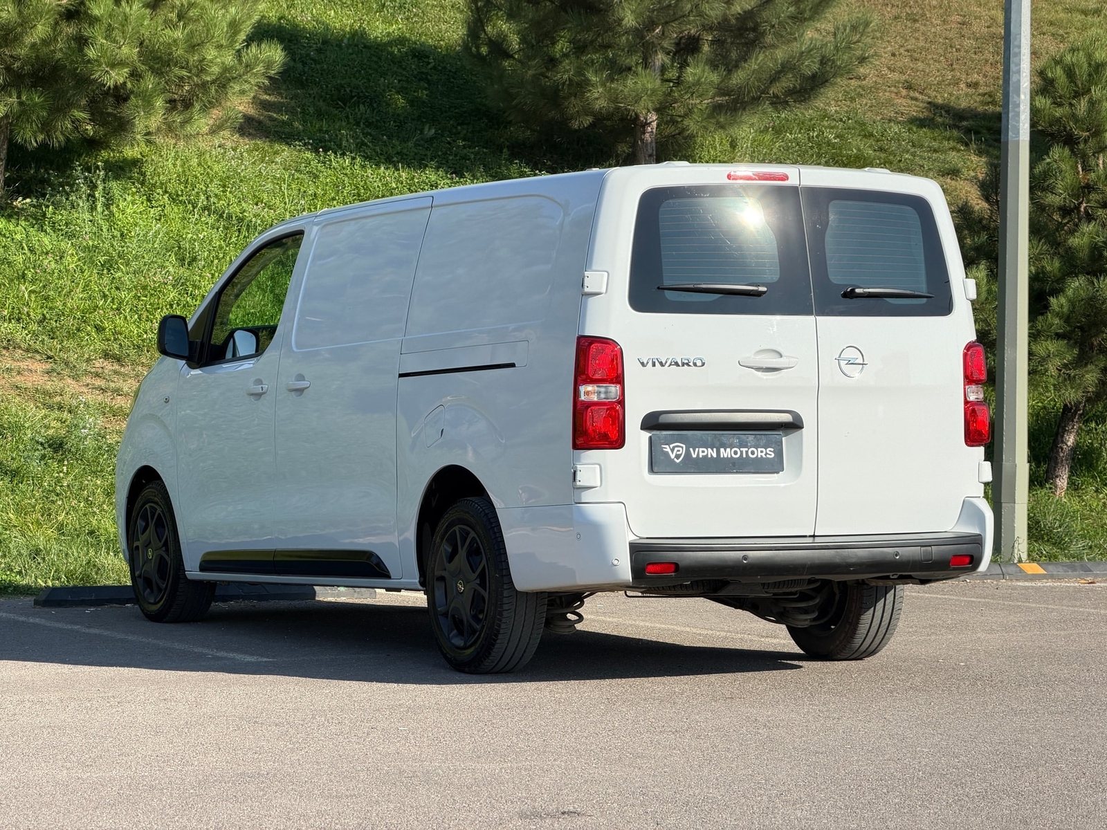 Opel Vivaro 1.5 Td Cargo Ultimate Xl — fotoğraf 21