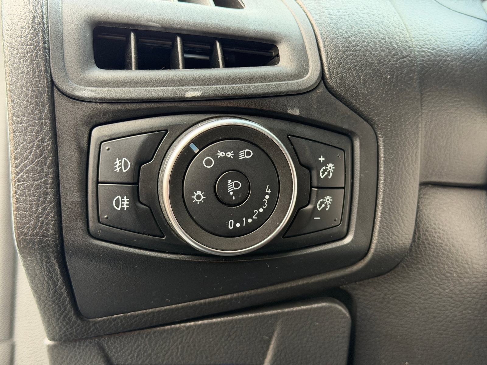 Ford Focus 1.5 TDCi Trend X — fotoğraf 5
