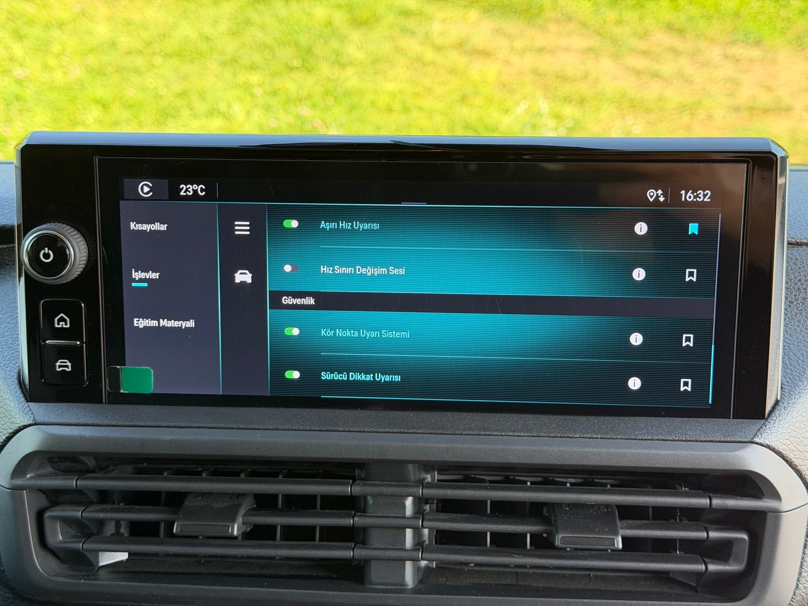 Opel Vivaro 1.5 Td Cargo Ultimate Xl — fotoğraf 32